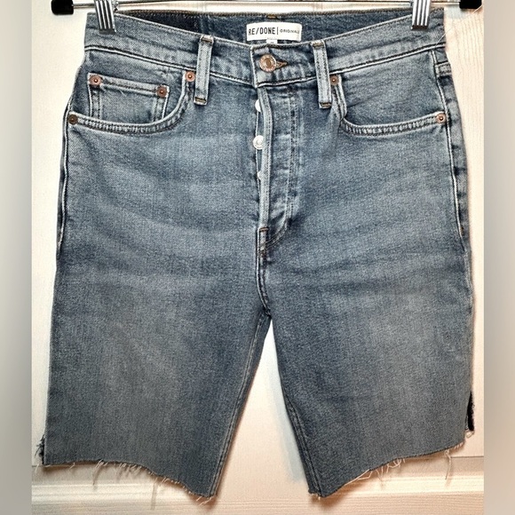 NWT RE/DONE High-Rise Button Fly Stretch Mid Length Cutoff Denim Shorts- Size 26 - Picture 1 of 8
